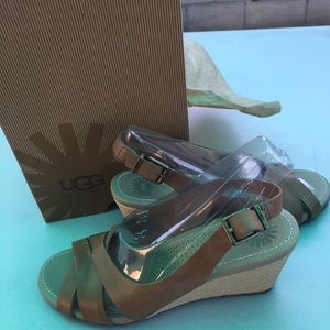 UGG TAN WEDGES,SIZE 8